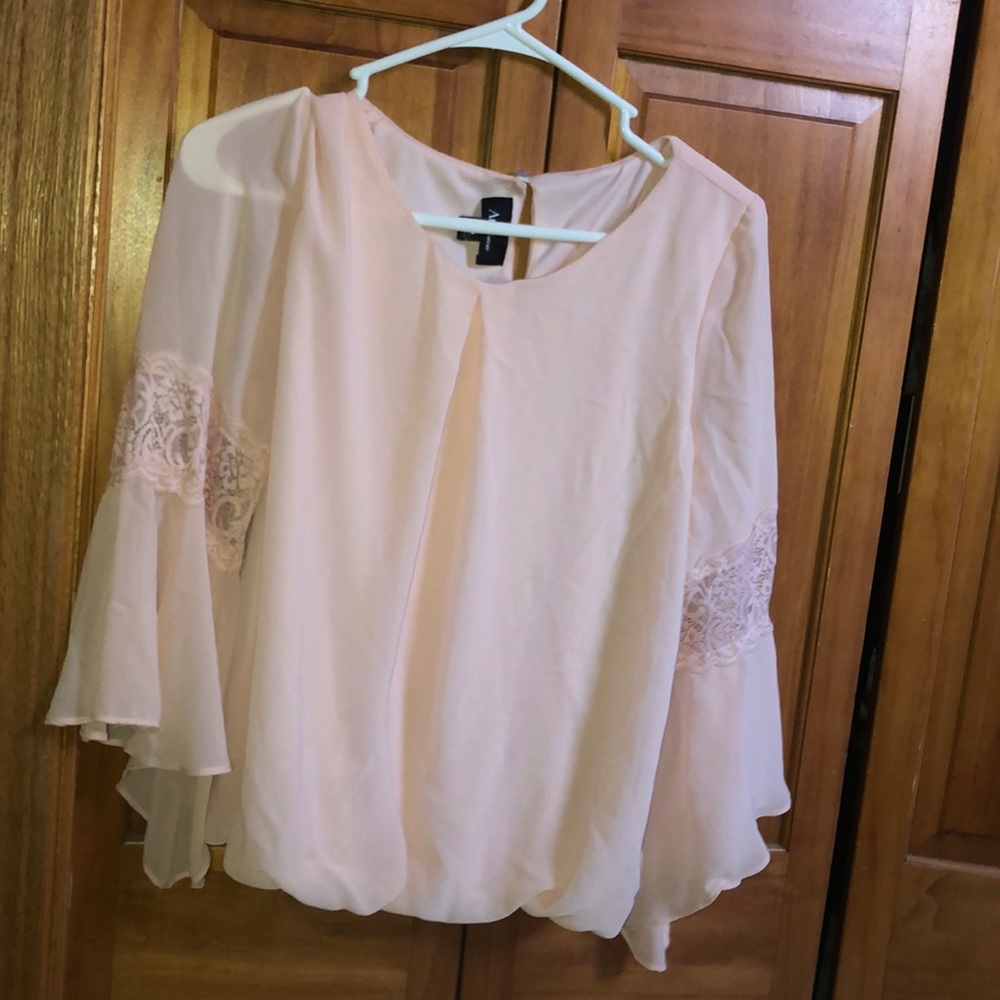 👚💗Cute pink blouse💗👚